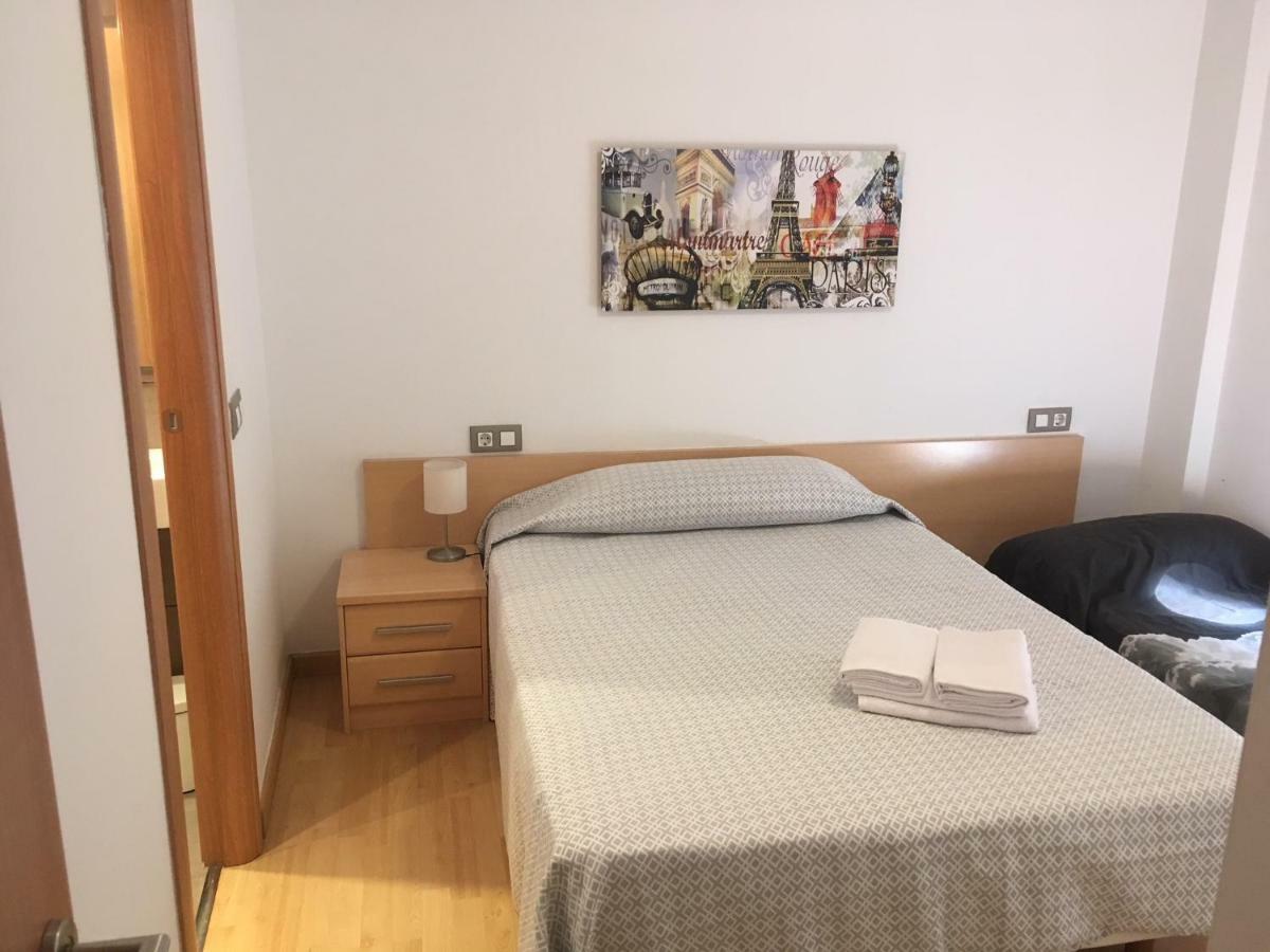Apartament Centre Historic A Olot Apartment Exterior foto